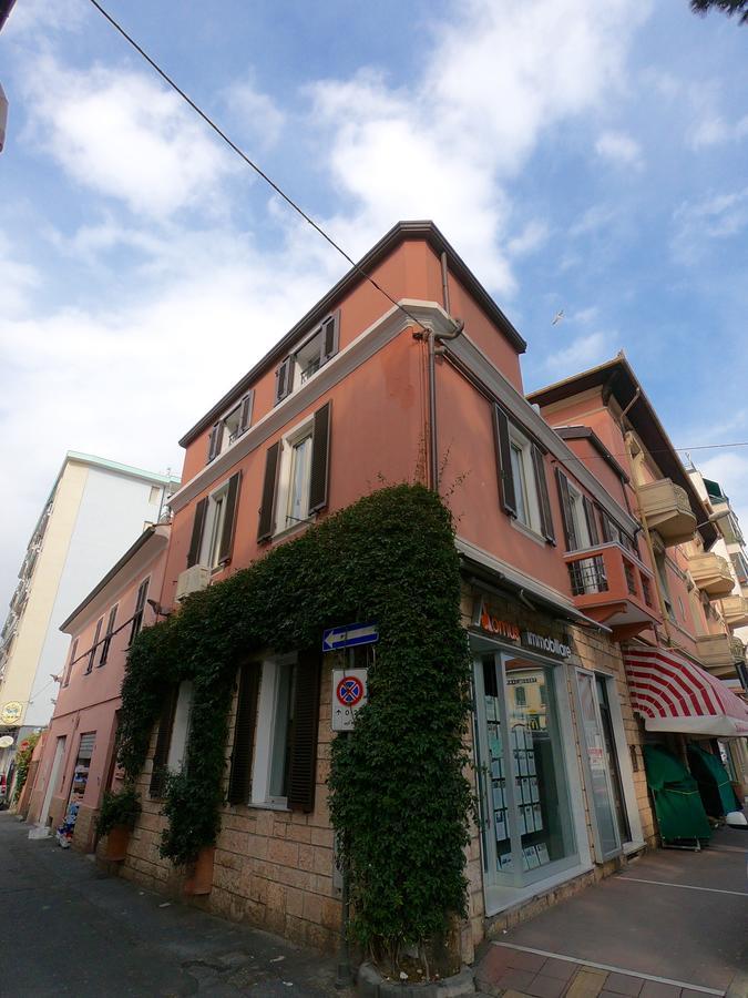 Hotel La Bouganville Taggia Exterior foto